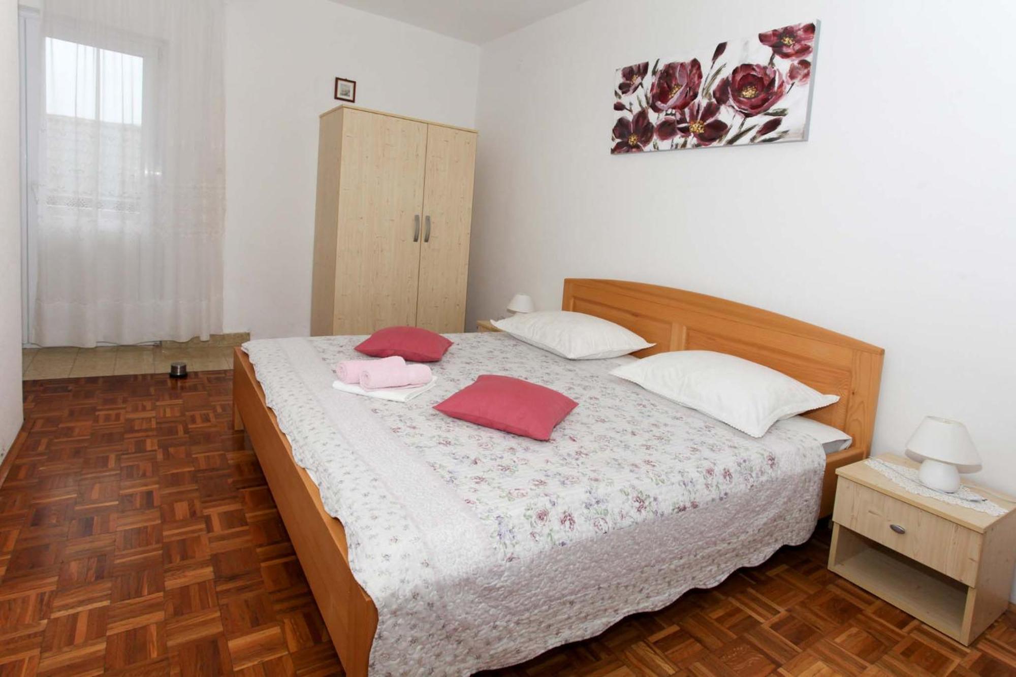 Apartmani Mila Pag Town Eksteriør bilde