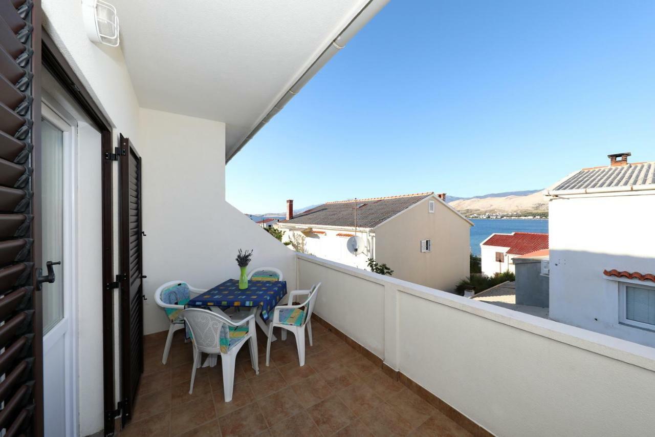 Apartmani Mila Pag Town Eksteriør bilde