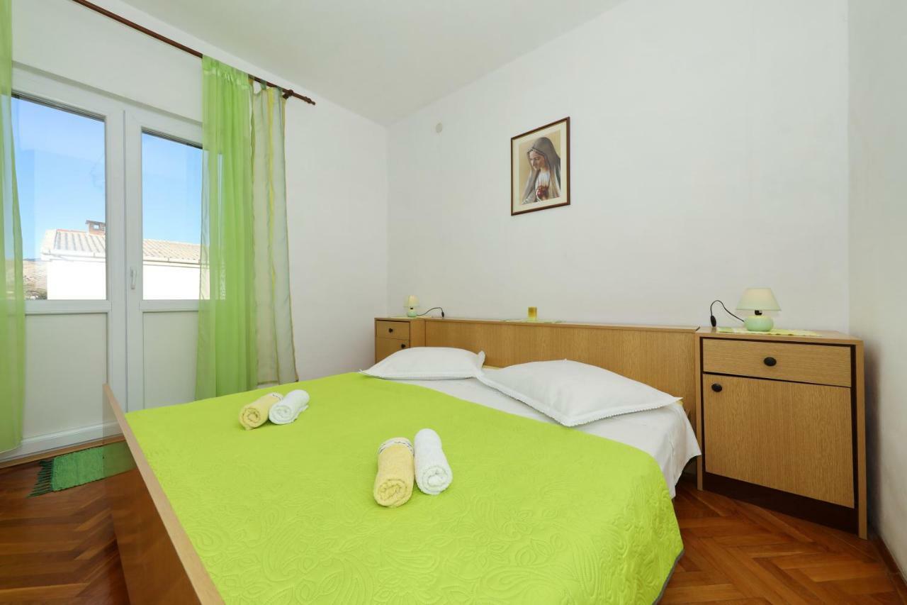 Apartmani Mila Pag Town Eksteriør bilde